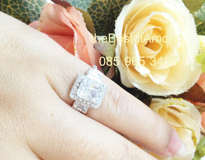 BR233RD+++แหวนเพชรcz สี่เหลี่ยมเพชรล้อม ดูดี เหมือนออกจากร้านจิว ไฮโซ สุดๆๆ ดูดีมีดีไซน์ เพชรเหลี่ยม Heart&Arrow