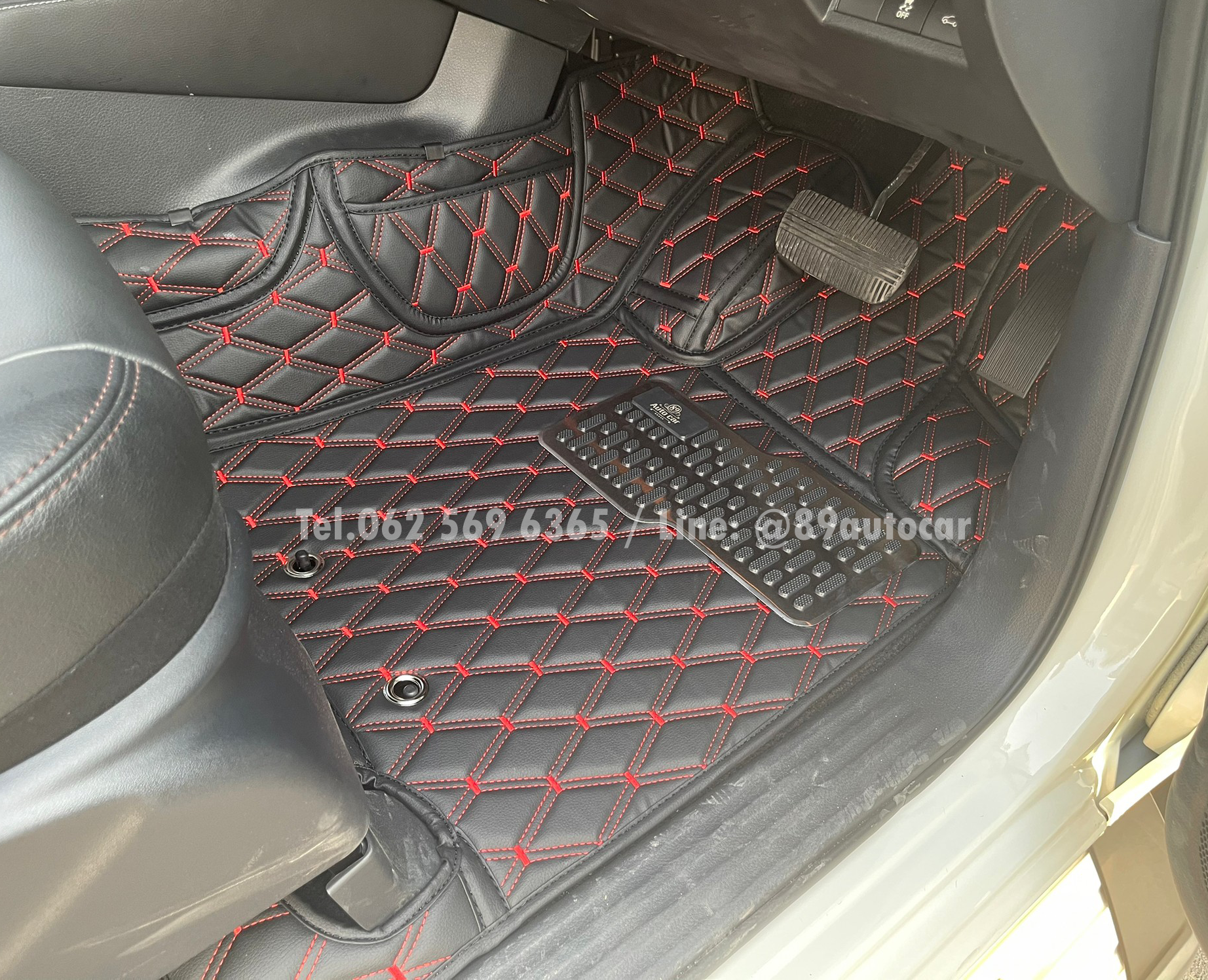 พรมในรถยนต์ Nissan Terra 2024 พรมVVIPด้ายคู่ สีดำด้ายแดง