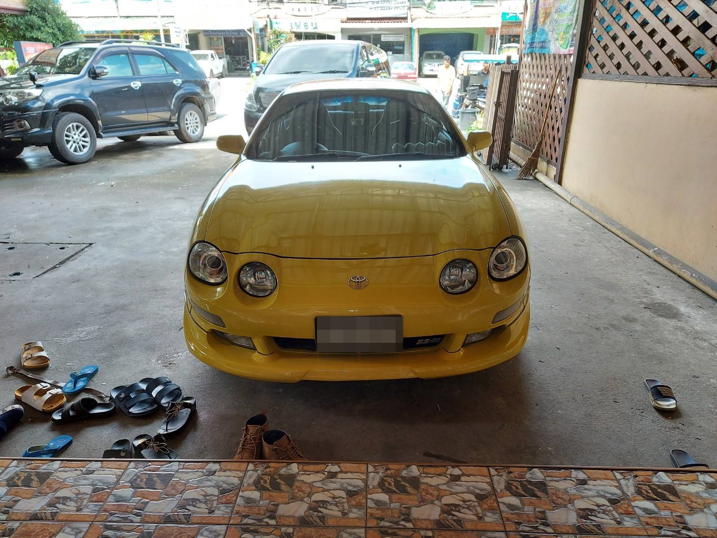 พรมปูพื้นรถยนต์ Toyota Celica ปูพรม6D สีแดงสด เข้ารูป