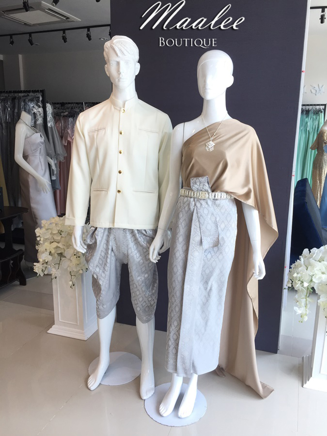 เช่า ชุดไทย ชุดเพื่อนเจ้าสาว ชุดไทยผ้าถุงสีเทาเงิน สไบเรียบ สีน้ำตาลทอง