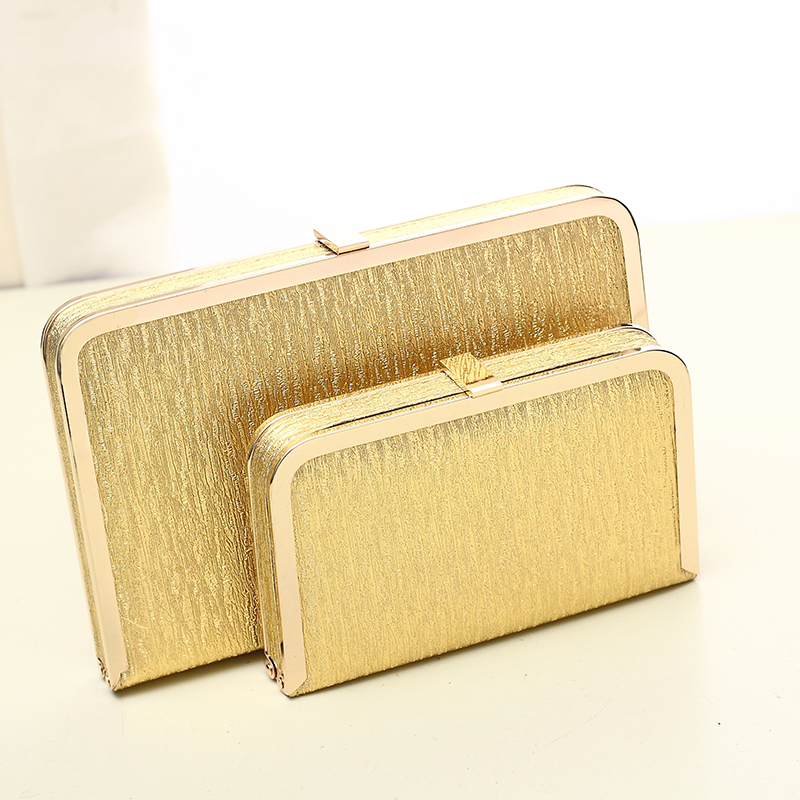 พร้อมส่ง Evening Clutch กระเป๋าออกงาน สีดำ ทรงสีเหลี่ยม พร้อมสายสะพาย ขนาด S