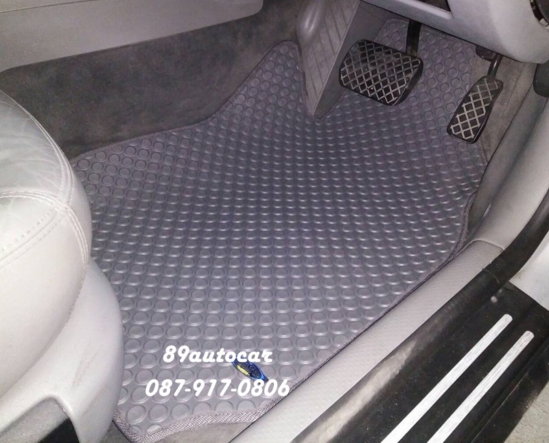 โรงงานพรมปูพื้นรถยนต์เข้ารูป Volksawagen Passat กระดุมสีเทาขอบเทา