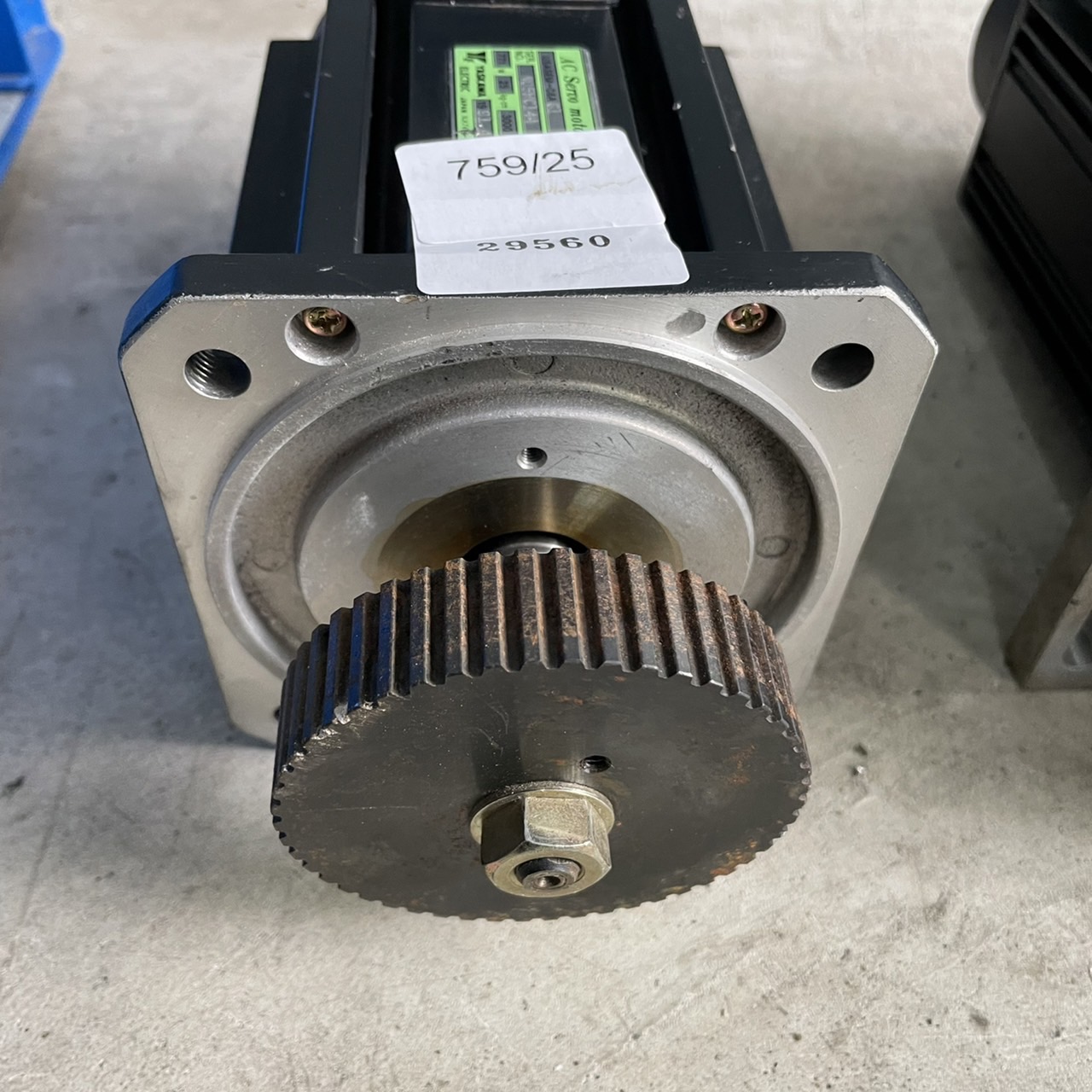 USASEM-08A SERVO MOTOR " YASKAWA "