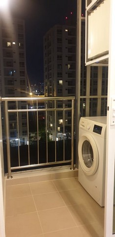 ให้เช่าคอนโด ศุภาลัย เวลลิงตัน 2 ขนาด 42 ตร.ม.วิวสระ เฟอร์ครบ มีเครื่องซักผ้า ใกล้ MRT ศูนย์วัฒนธรรม