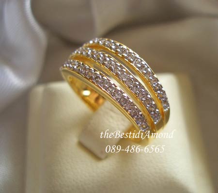 BR502 +++แหวนแถวเริ่ดหรูอีกวง คราวนี้มาทีเดียว 3 แถวเลยค่ะ ใส่แล้วสวยเริ่ด iNtrend ฝังแบบmicrosetting กำลังฮิต รหัส BR502RD+++