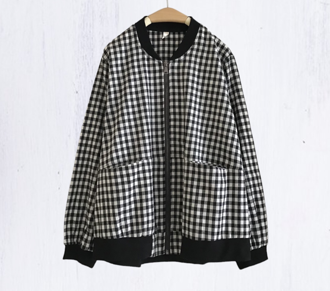 เสื้อคลุมผ้าฝ้ายลายสก็อตแต่งกระเป๋า