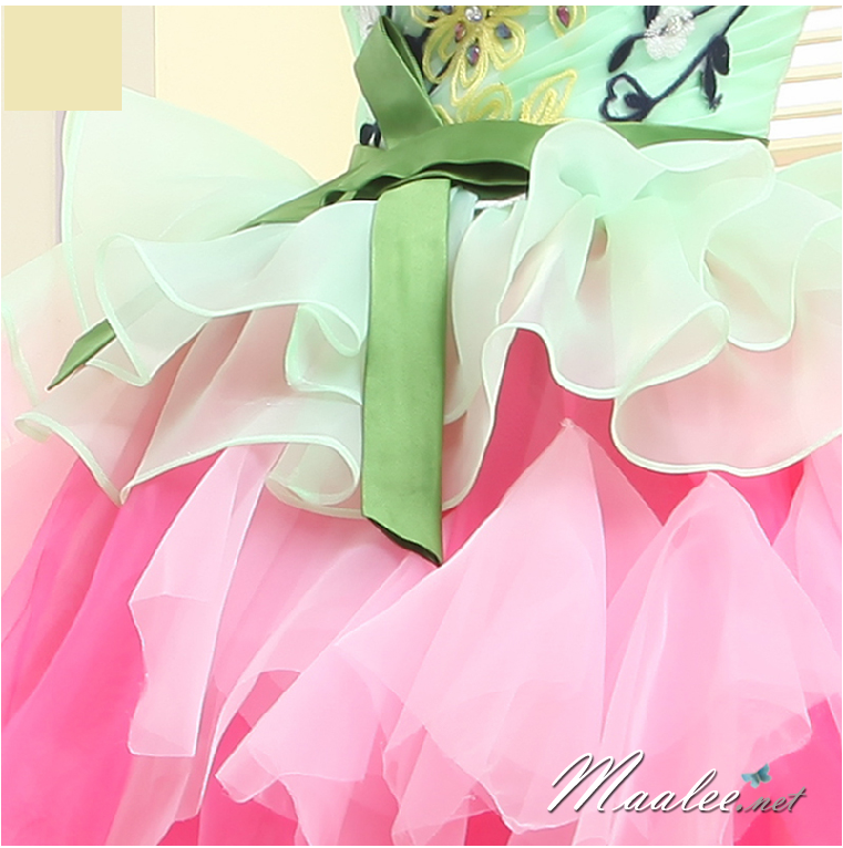 พร้อมเช่า ชุดแฟนซี ชุดราตรีสั้น เกาะอก สีเขียว กระโปรงระบายสีชมพูหวาน อกจับจีบแต่งลายสวย