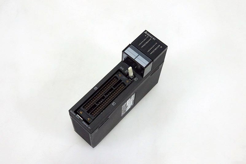 PLC " MITSUBISHI " รุ่น A1SX42-S1
