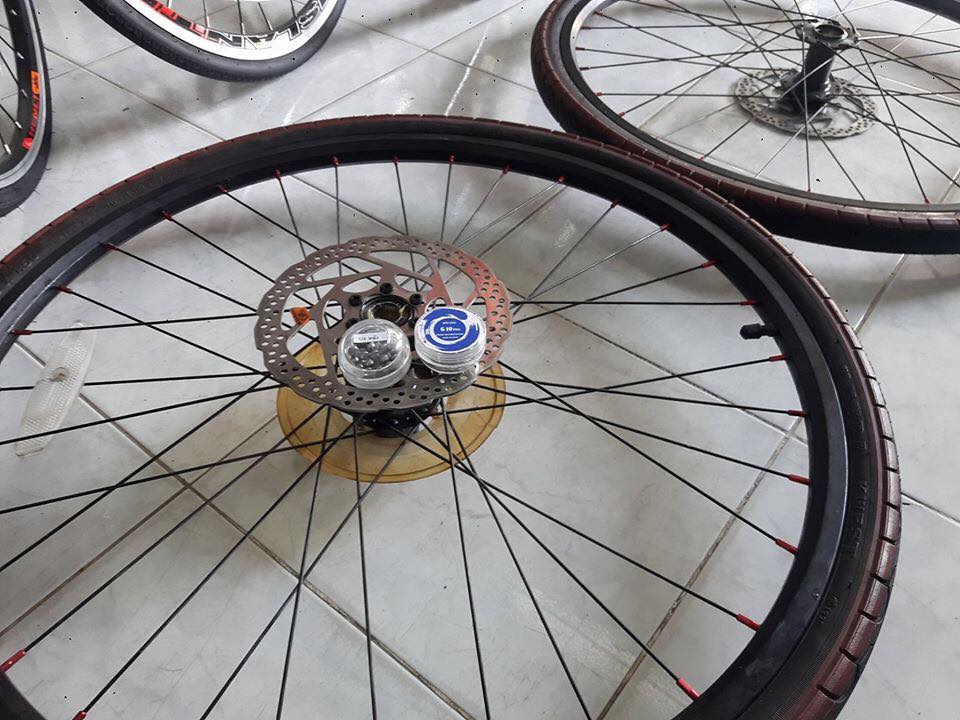 เม็ดลูกปืน Spin Ball G10 Plus สีน้ำเงิน เพิ่มความแกร่ง (ชุดหน้า-หลัง) สำหรับอัปเกรดล้อจักรยานลูกปืนเรียงเม็ด