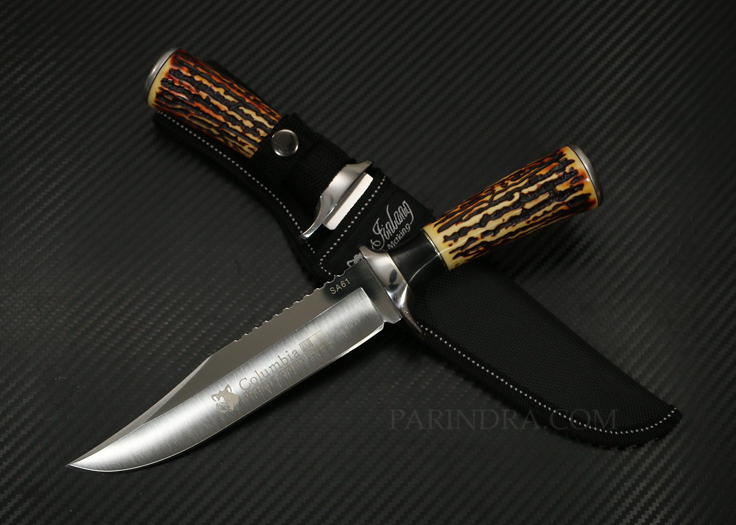 มีดเดินป่า COLUMBIA รุ่น SA61 ด้ามอะคริลิก ลายเขากวาง