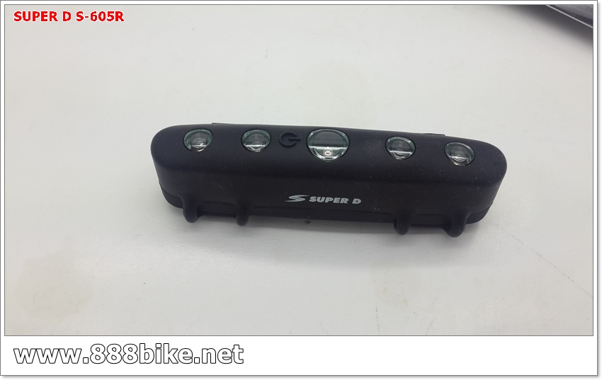 ไฟท้าย SUPER D tail light รุ่น S-605R