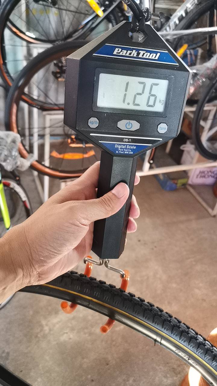 ยางนอกจักรยาน CAMEL 28x1 1/2, ยาง3ล้อ หนัก 1200กรัม