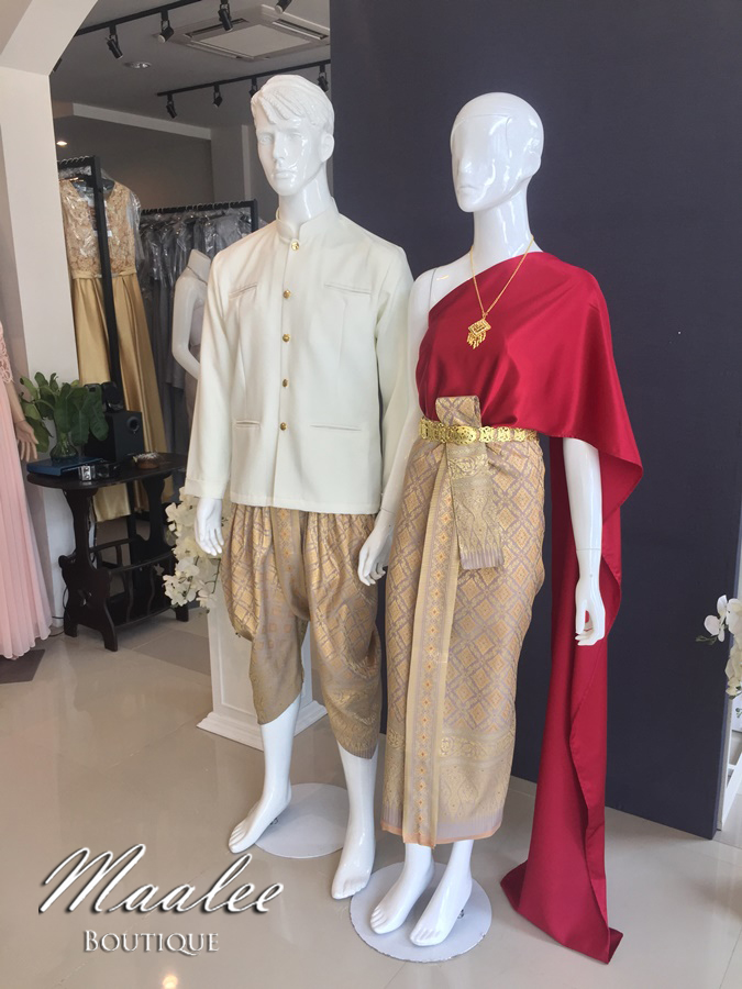 เช่า ชุดไทย ชุดเพื่อนเจ้าสาว ชุดไทย ผ้าถุงสีทอง สไบเรียบ สีแดง