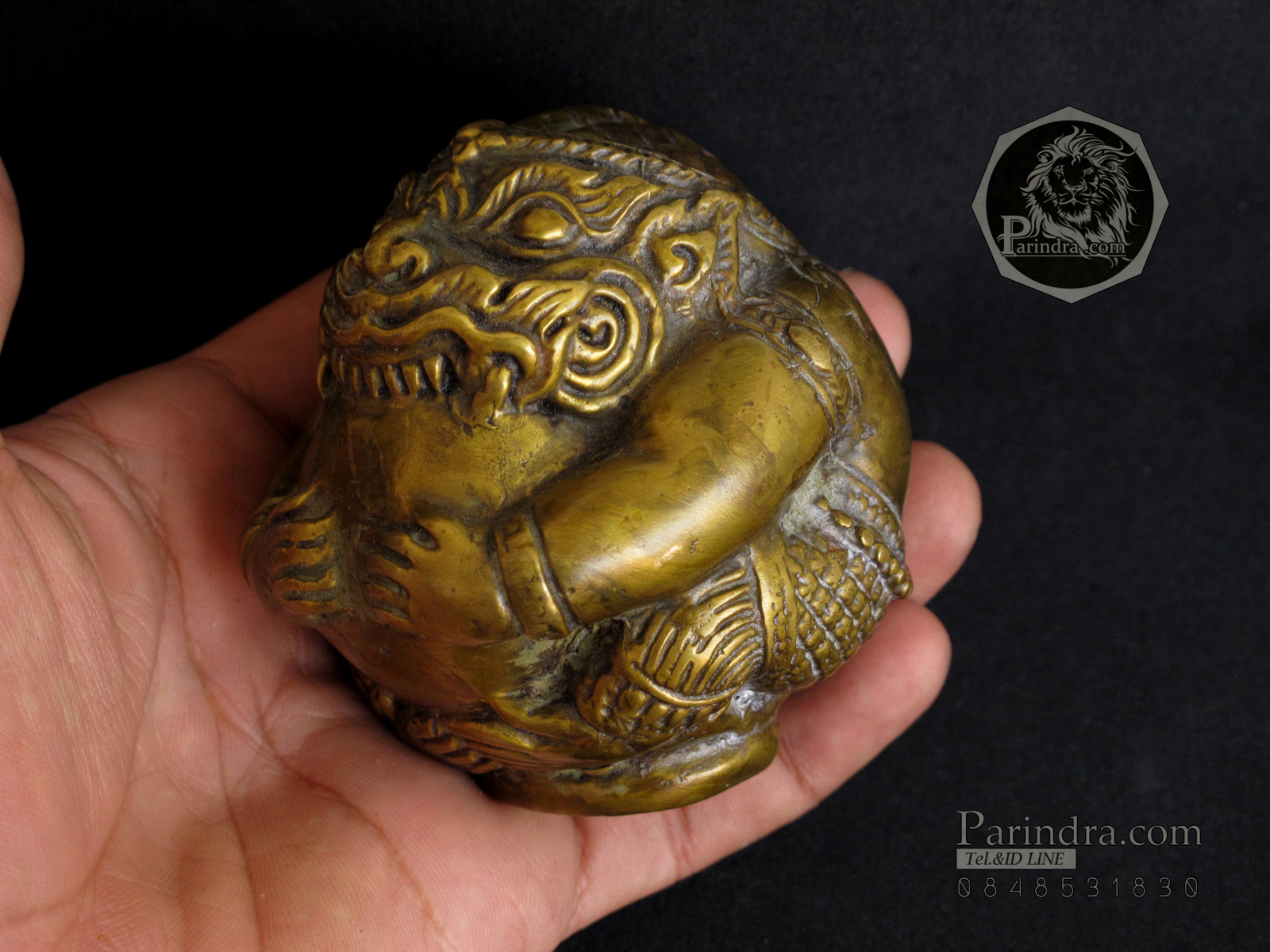 รูปหล่อทองเหลือง หนุมานอมจันทร์ งานฝีมือเก่า