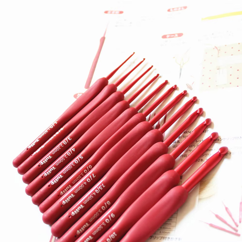 เข็มโครเชต์ TULIP Japan Etimo Red ของแท้ ด้ามจับ Cushion นิ่มมือ สีแดง