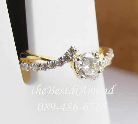 BR201+++แหวนชูผสมแถวแบบเอี้ยว++สุดยอดความสวย เรียบๆ แต่หรูหรา อยุ่ได้นานไม่มีout เหมือนจริงสุดๆๆเพชรแวววาวมาก ใส่แล้วขับให้นิ้วเรียวสุด ไม่ควรพลาด