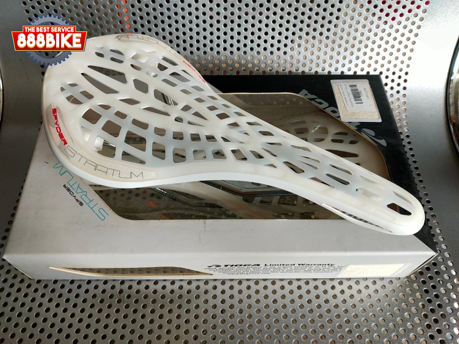 เบาะแมงมุม TIOGA SPYDER STRATUM Hollow ราง chromoly