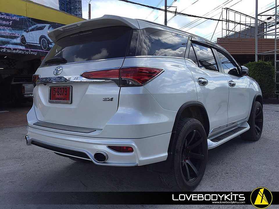 ชุดแต่ง FD-2 (LS-SPORT) : Fortuner 2015-2019