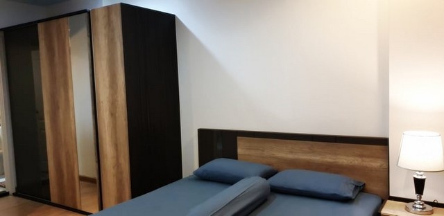 ให้เช่าคอนโด ศุภาลัย เวลลิงตัน 2 ขนาด 42 ตร.ม.วิวสระ เฟอร์ครบ มีเครื่องซักผ้า ใกล้ MRT ศูนย์วัฒนธรรม