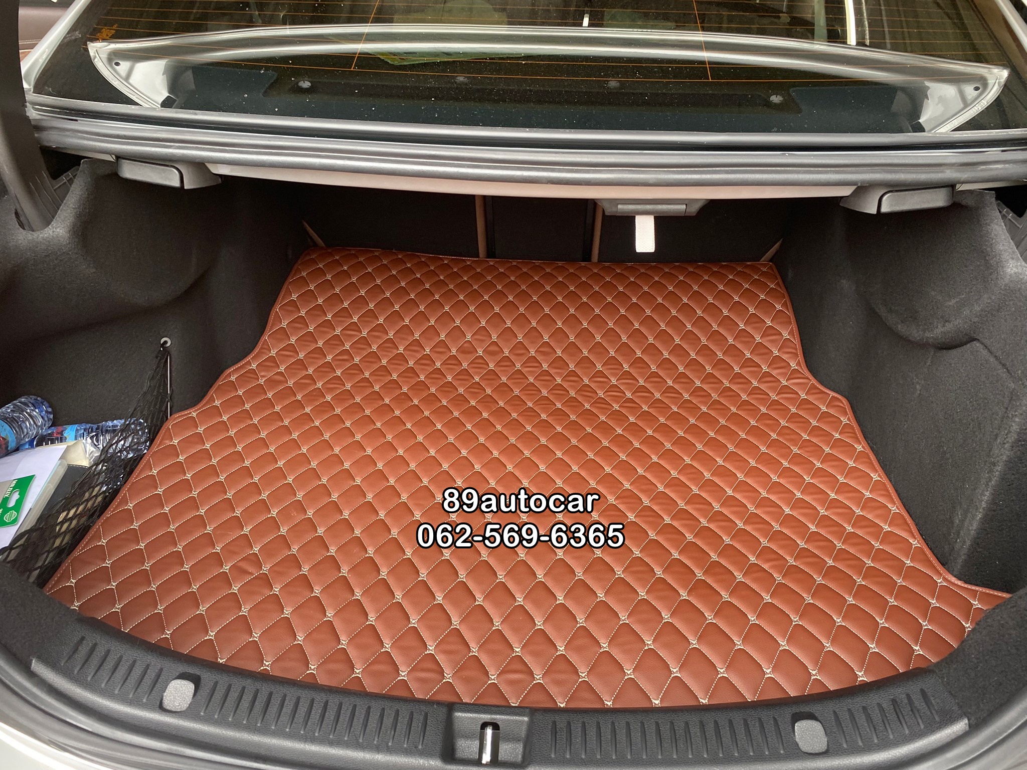 พรมรถยนต์ Benz E220d W213 ปูพรมหกดี สีกาแฟ + ท้ายเก็บของ