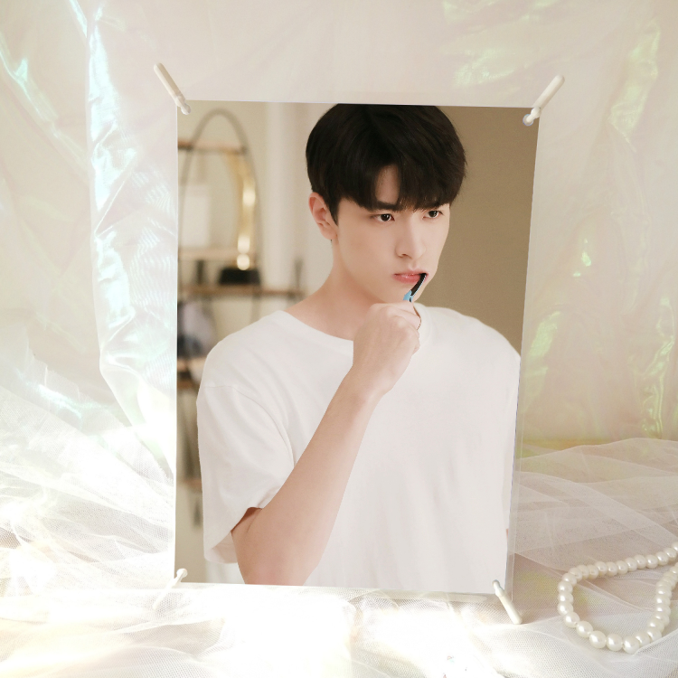 มินิแบนเนอร์ Lin Yi (หลินอี้)