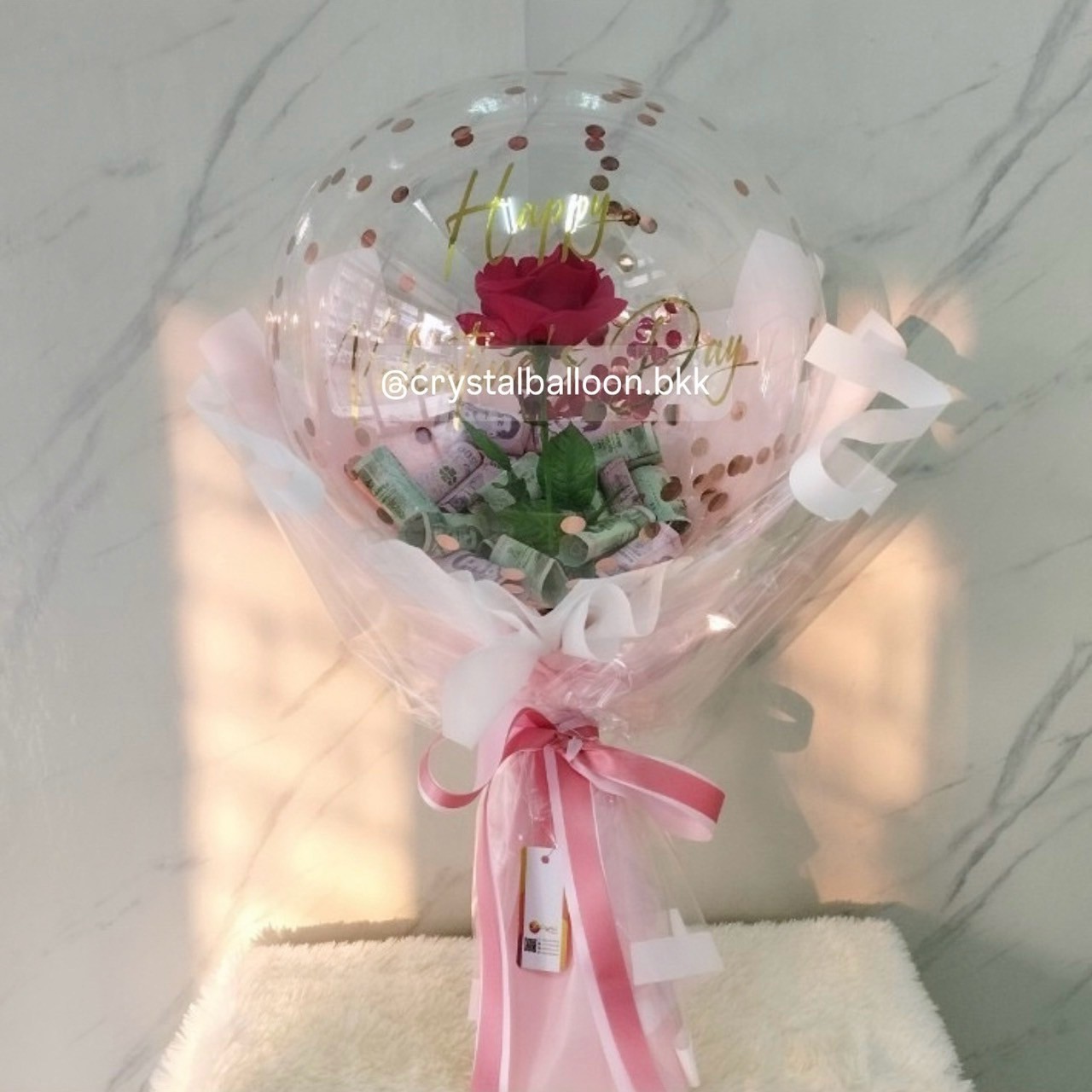 Flower Balloon ดอกกุหลาบสีแดงประดิษฐ์ 1 ดอก Bubble ขนาด 18" ช่อสีชมพู ใส่คอนเฟตติ สามารถใส่เงิน 30 ใบ พร้อมตกแต่ง สามารถเปลี่ยนข้อความ/เปลี่ยนสีได้