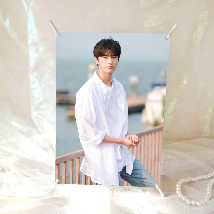 มินิแบนเนอร์ Lin Yi (หลินอี้)
