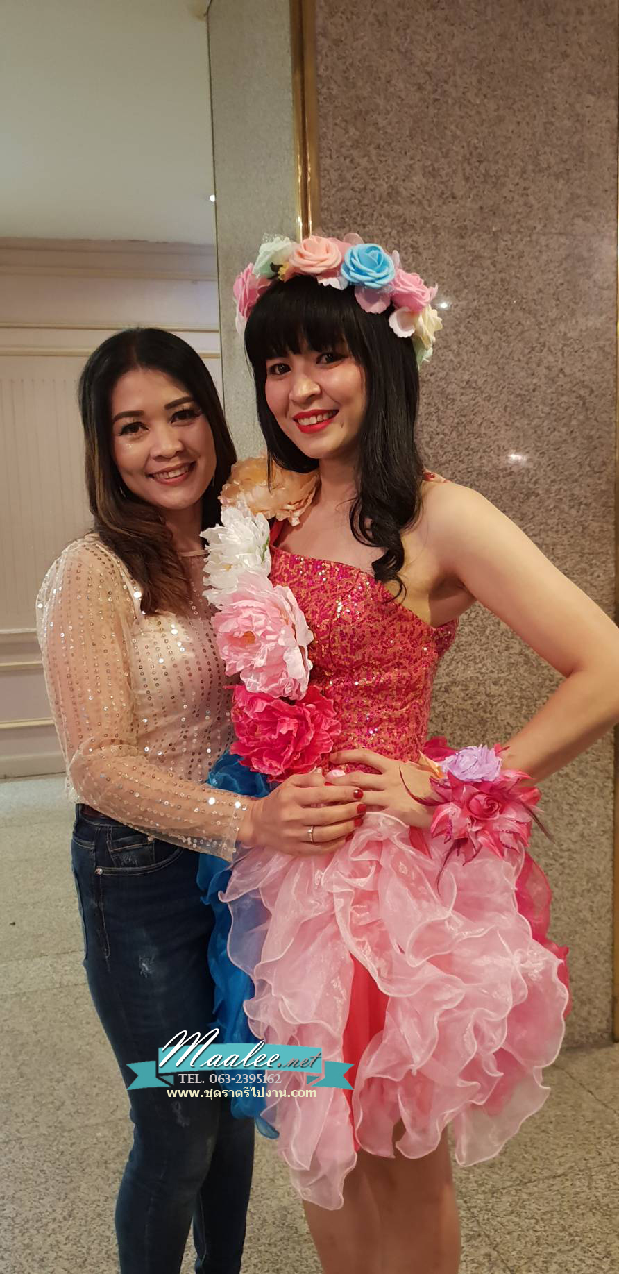 พร้อมเช่า ชุดแฟนซีสั้น ชุดราตรี ไหล่เฉียง สีรุ้ง กระโปรงระบายฟูสวย ฟรุ้งฟริ้ง