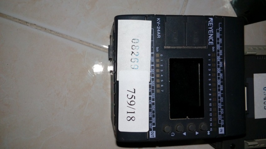 PLC “ KEYENCE ” รุ่น KV-24AR