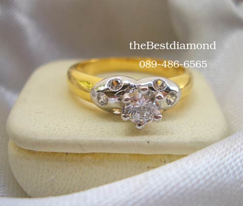 BR424+++ แหวนเพชรcz สไตน์ยุโรป ยกชูสูง ดูโดดเด่น ด้านล่างทำเป็นฐานรับเพชร ชุปเป็นสองสี งานสวยมากๆๆ เพชรวิ๊งๆแว่บๆ