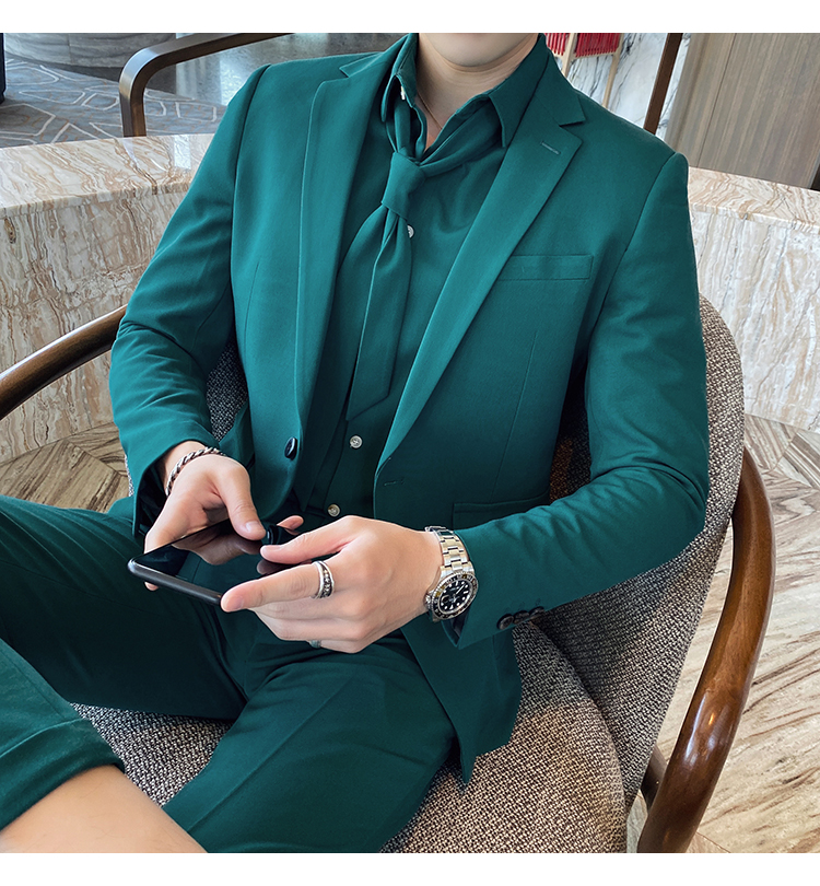 Pre-order เสื้อสูทชาย สีเขียว รุ่นสลิม