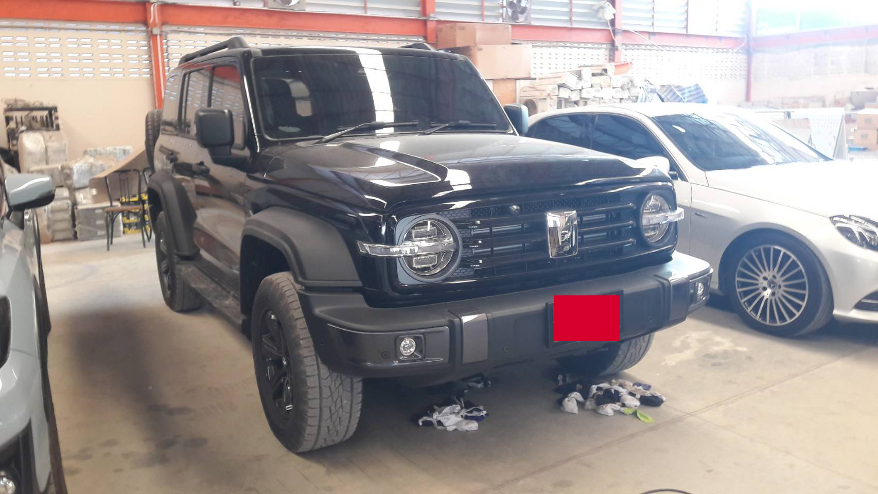 พรมรถยนต์ Tank300 (เกรทวอลล์ แทงค์ 300) ปูพรม6D สีดำด้ายทอง ลายเคฟล่า เต็มคัน