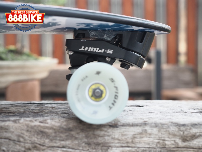 Surf Skate ยี่ห้อ S-Fight รุ่น S5 ล้อมีไฟ ทรัค S5 (หน้าไว สมูท เน้นความพริ้ว) บอร์ดทรงหางปลาและทรง คลาสสิค ไม้เมเปิ้ล 7 ชั้น หนา11mm.