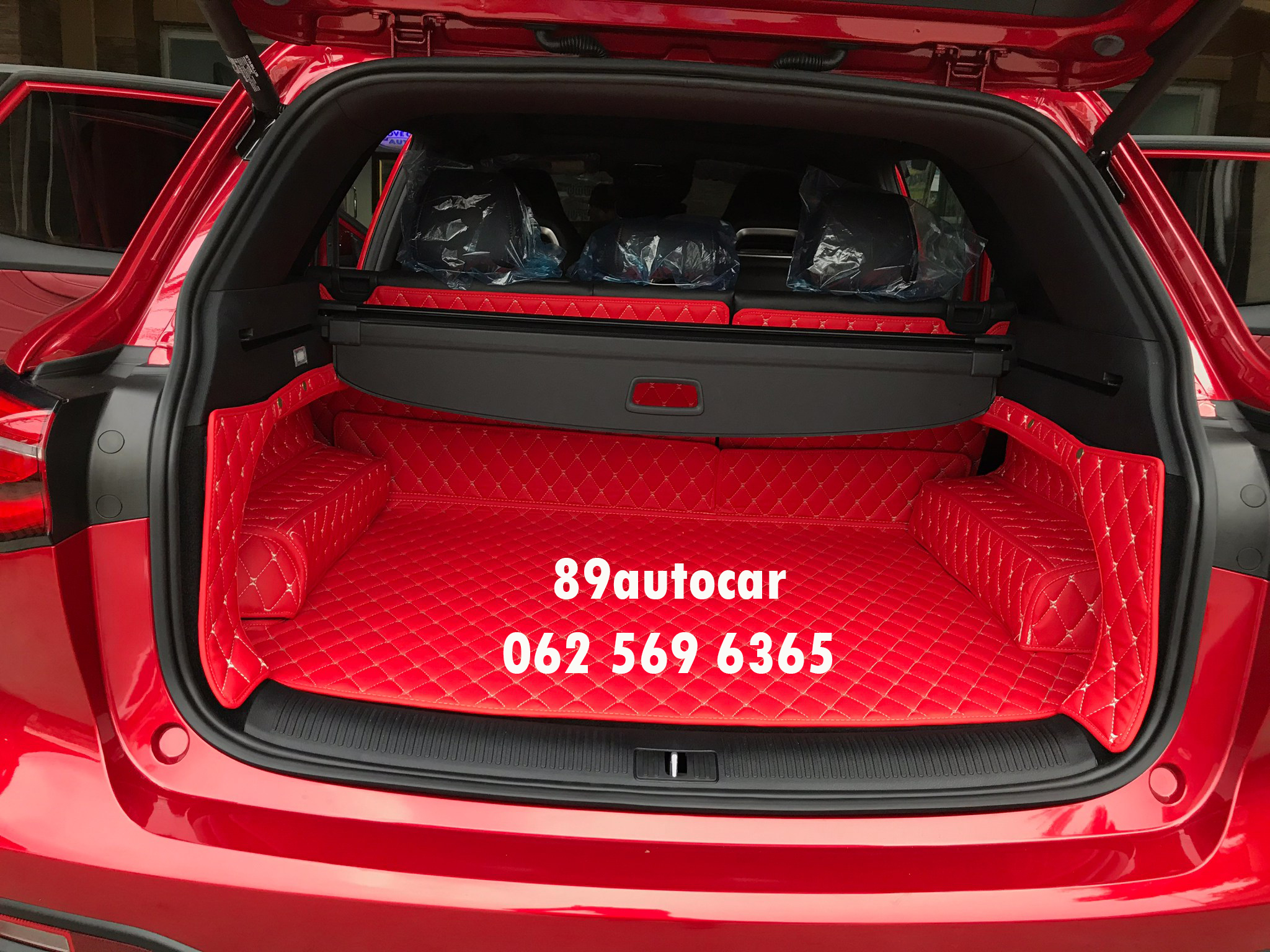 พรมรถยนต์ หทัยราษฎร์ MG HS ปูพรม7D สีแดงสด +ไวนิลสีแดงขอบดำ