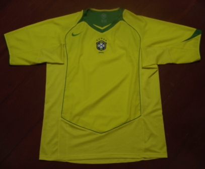 เสื้อฟุตบอล ทีมชาติบราซิล ชุดเหย้า ชุดลุยศึกโคปา อเมริกา 2004 L-Size / BRAZIL Football Shirt Home Kit Copa America 2004 Jersey L-Size