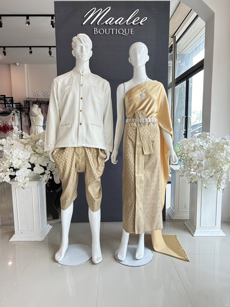 เช่า ชุดไทย ชุดเพื่อนเจ้าสาว ชุดไทยผ้าถุงสีเทาชาทอง สไบสีทอง