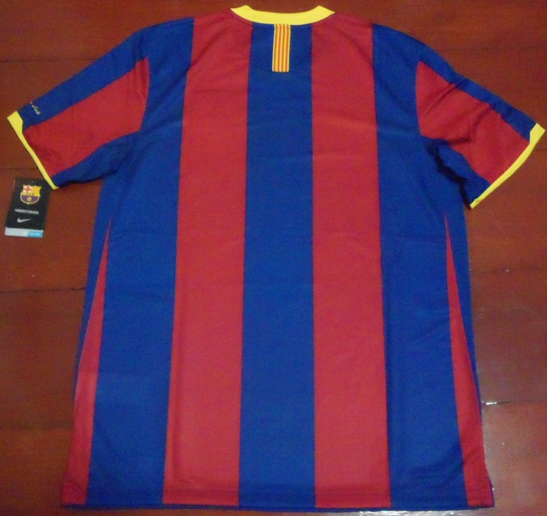 เสื้อฟุตบอล ทีมสโมสรบาร์เซโลน่า ชุดเหย้า 2010/11 ใหม่ L-Size / BARCELONA Football Shirt Home Kit 2010/11 Jersey NEW L-Size