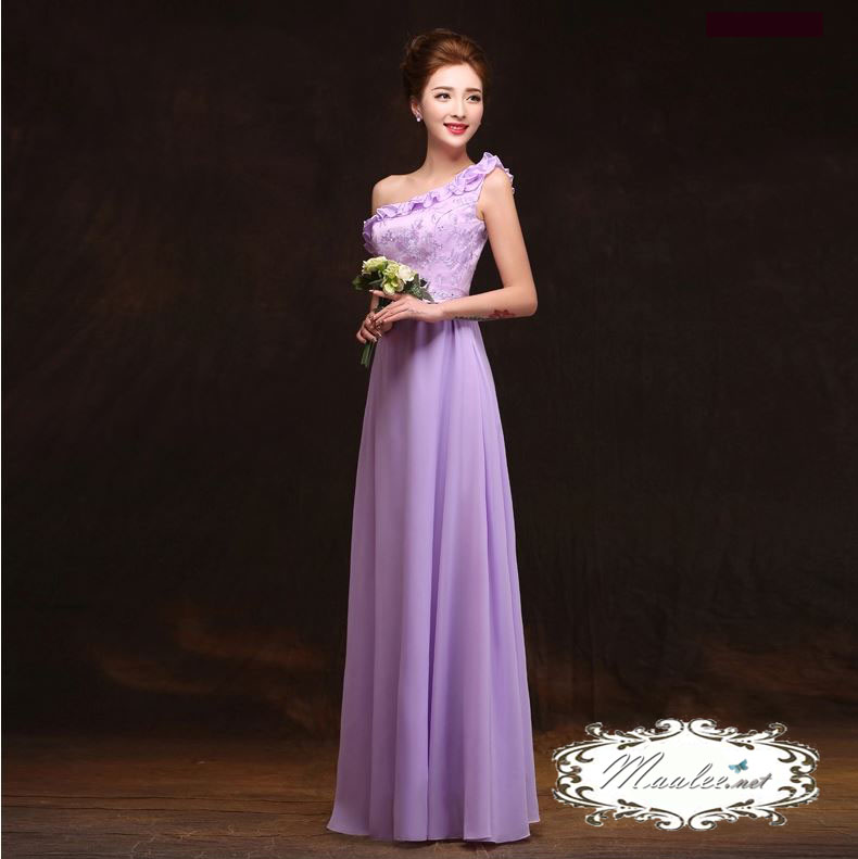 พร้อมส่ง ชุดราตรียาว แบบไหล่เดียว ลูกไม้แต่งระบายช่วงอก กระโปรงผ้าชีฟอง แต่งเอวด้วยคริสตัล สีครีม (เชือกผูกหลัง)