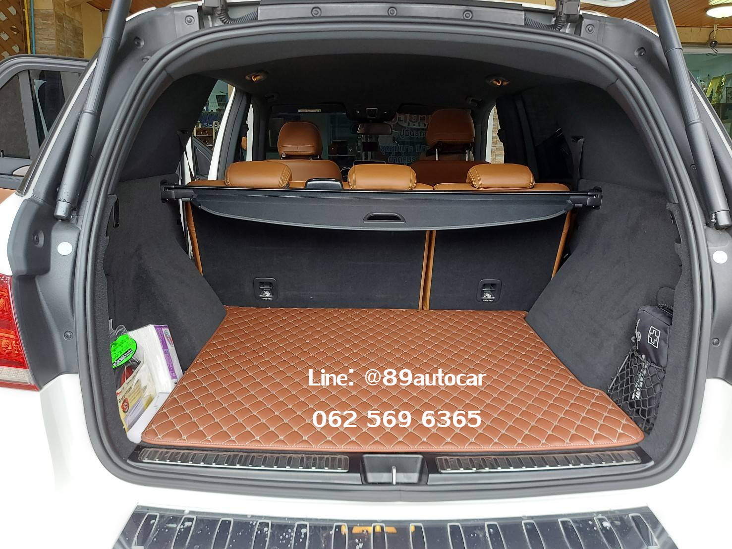 ขายพรมรถยนต์ Benz GLE250d ปูพรมหกดี สีกาแฟ เต็มคัน