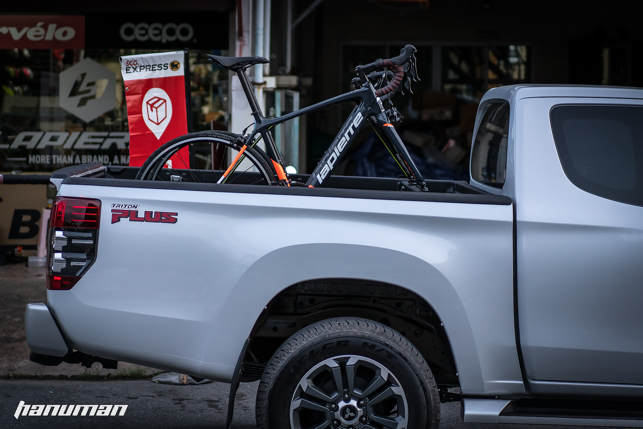 แร็คบรรทุกจักรยาน Hanuman Rack X2L Car Bike Rack สำหรับรถกระบะ ใส่ได้สองคัน 165CM.