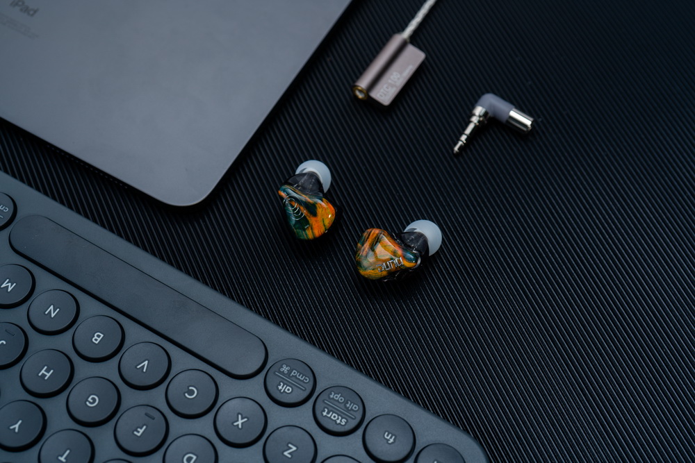 ขาย DUNU SA6 หูฟัง 6 ไดรเวอร์ (6BA) Sonion + Knowles รองรับ Hi-Res , Tuning Modes