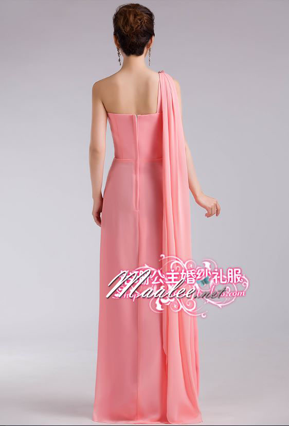 พร้อมส่ง ชุดราตรียาว ไหล่เดียว สีชมพู Hot pink จับเตรปสไตล์กรีก คาดคริสตัลช่วงเอว