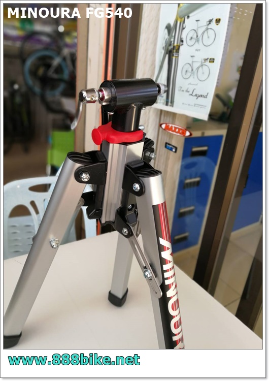 MINOURA เทรนเน่อร์ HYBRID Roller Trainer FG-542 TRAINER เทรนเนอร์ที่ใช้ระบบลูกกลิ้งให้การใช้งานที่ง่าย โดยถอดล้อหน้า