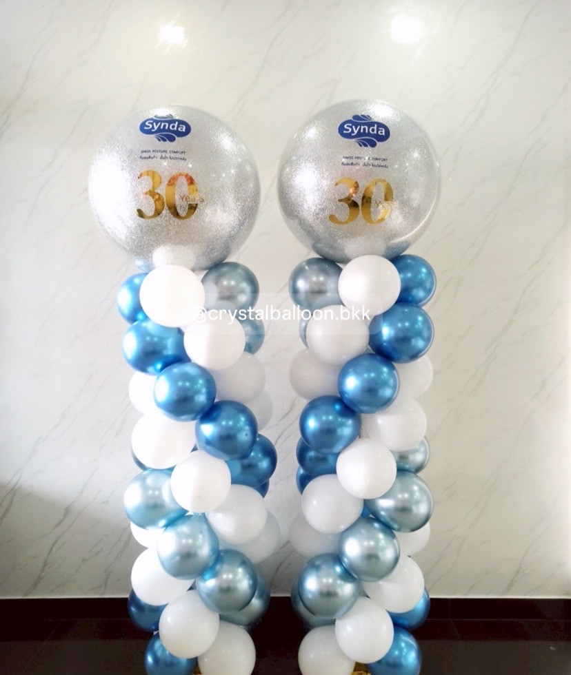 เสาลูกโป่ง เปิดงาน ลูกโป่งยาง ขนาด 36" กลิตเตอร์สีเงิน 2 เสา Theme ฟ้า - เงิน พร้อมตกแต่ง สามารถเปลี่ยนสีลูกโป่ง/เปลี่ยนข้อความได้