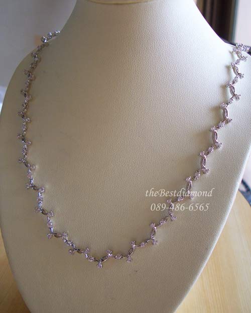 BN020RD+สร้อยเพชร เถาวัลย์เลื้อย+สร้อยแบบเก๋ไก๋ น่ารัก Modern Intrend สุดๆแบบทันสมัย อยู่ได้นานไม่มี out ใส่แล้วดูดี เพชรแวววาวสวยค่ะ ใส่ออกงานได้สบาย