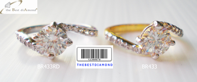 BR433+++แหวนชู 1 กะรัต ตรงกลางเพชรCZกลมยกสูง บ่าข้างเอี้ยวๆ สวยมากๆๆ ดูดี เพชรประกายแวววับ วิ๊งๆ เหมือนจริงสุดๆๆ