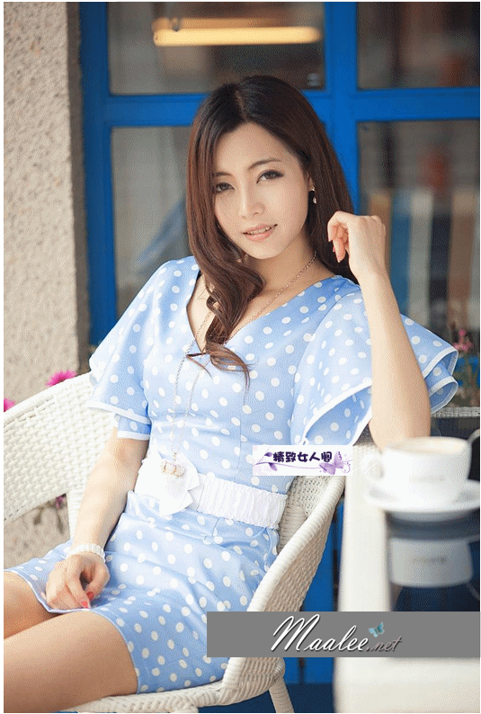 พร้อมส่ง ชุดเดรสสั้น แซก ลายจุด Polka dot สีฟ้า-ขาว แขนย้วย ผ้ามันนิดๆ