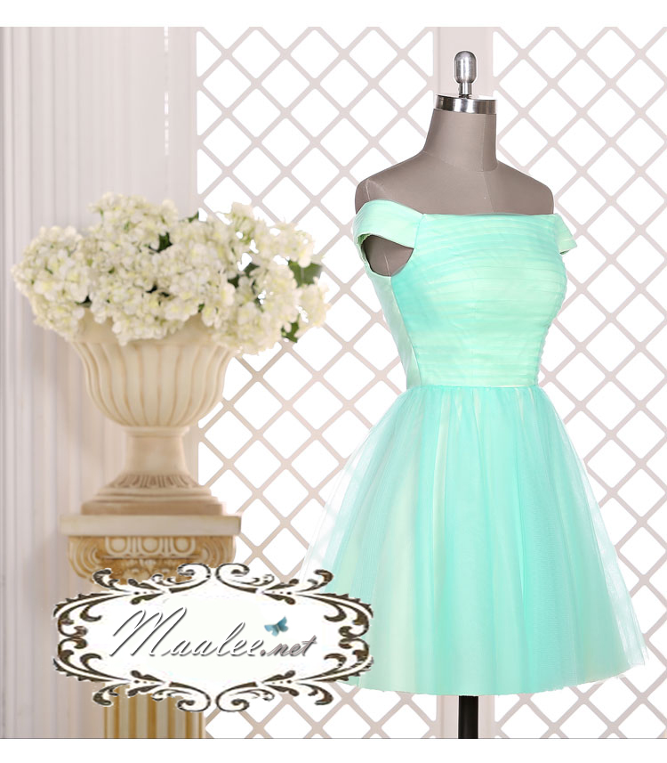 พร้อมเช่า ชุดราตรีสั้น แบบปาดไหล่ สีเขียวมิ้นต์ ผ้าโปร่งตาข่าย อกจับจีบตีเกล็ด แบบเรียบหรู (เชือกผูกหลัง)