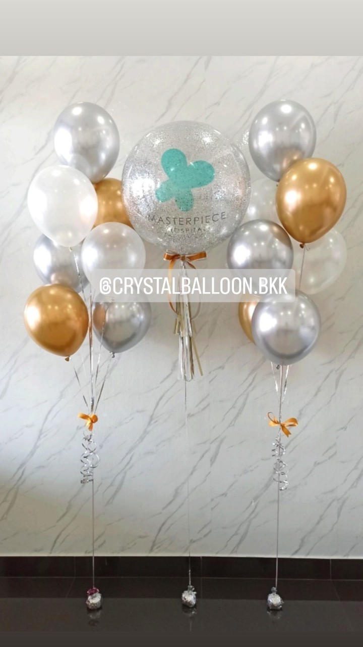 ลูกโป่ง เปิดร้าน Bubble ขนาด 24" กลิตเตอร์สีเงิน 1 ลูก พร้อม ช่อลูกโป่งสีโครเมี่ยม ช่อ 7 ลูก 2 ช่อ พร้อมตกแต่ง สามารถเปลี่ยนสีลูกโป่ง/เปลี่ยนข้อความ/เปลี่ยนขนาดได้
