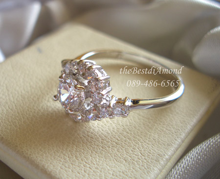 BR702RD+++แหวนdeer eye+++ สวยสุดๆ เล่นไฟวิ้งๆเลยค่ะ เหมือนนัยตากวางที่กลม ใส ระยิบระยับ ดีไซน์ได้สวยลงตัว หรูหรา ไฮโซ แต่ไม่เวอร์ ไม่ควรพลาด